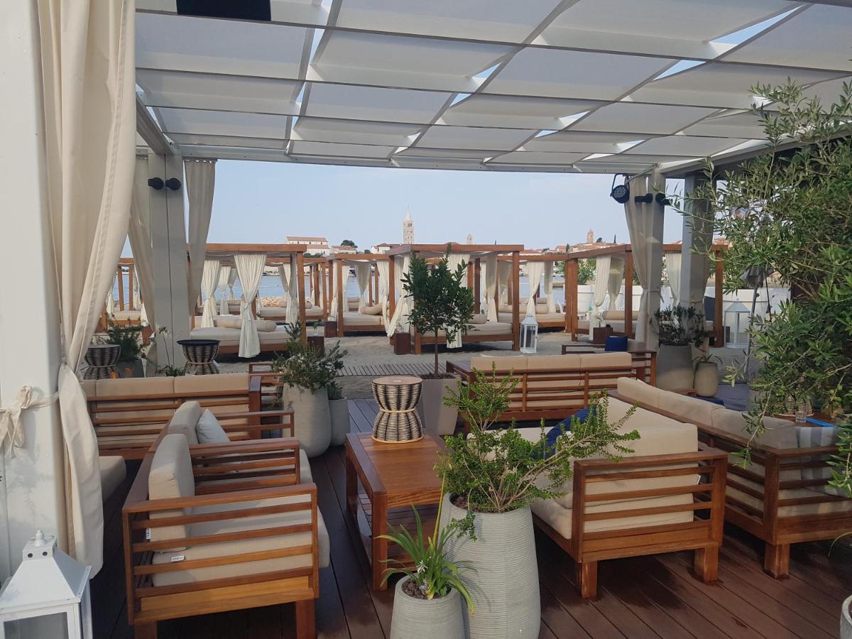 Apartment Lavanda Garden Rab Town Zewnętrze zdjęcie