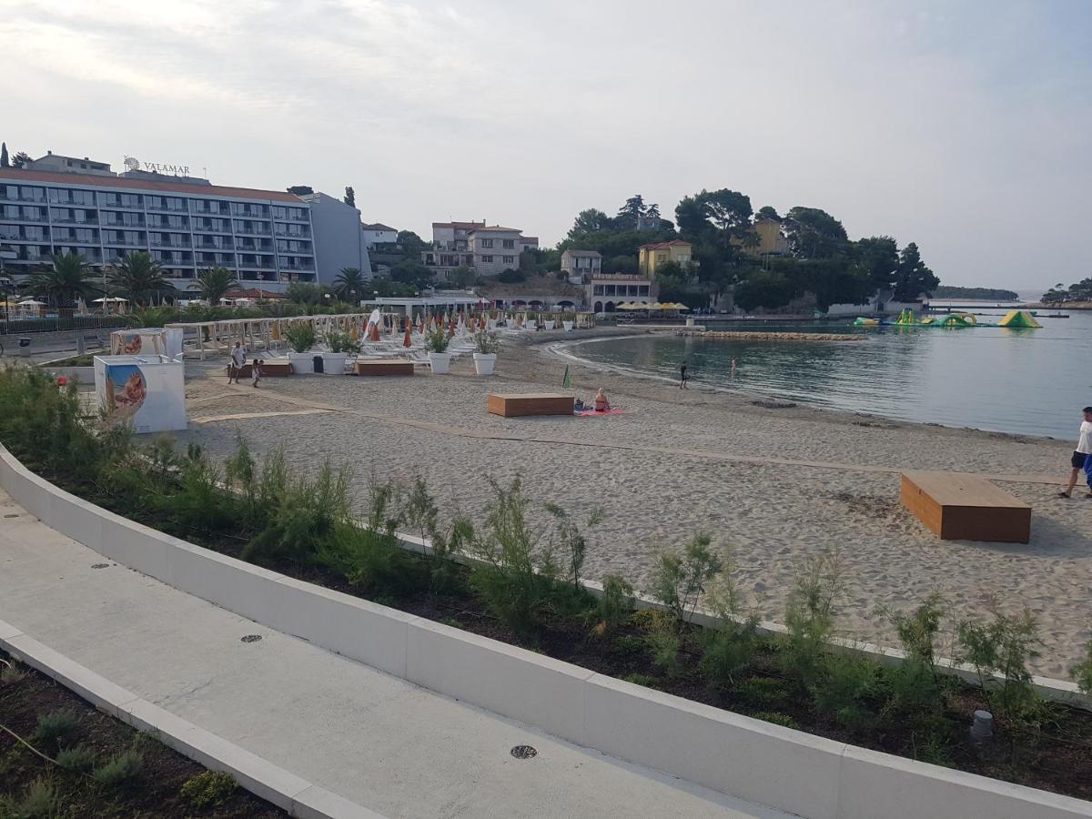 Apartment Lavanda Garden Rab Town Zewnętrze zdjęcie