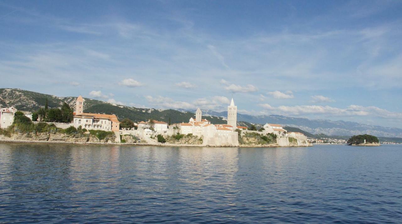 Apartment Lavanda Garden Rab Town Zewnętrze zdjęcie
