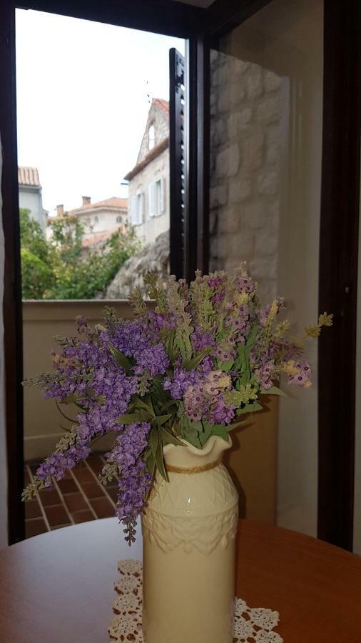 Apartment Lavanda Garden Rab Town Zewnętrze zdjęcie
