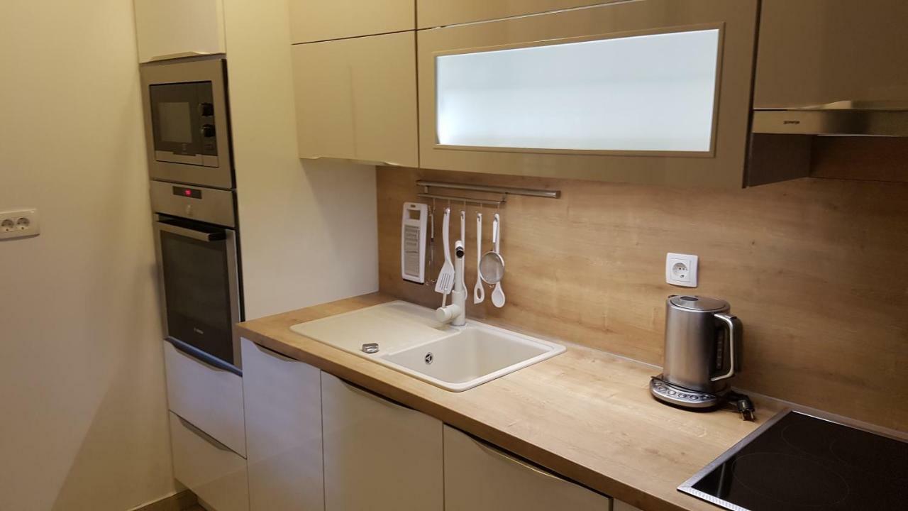 Apartment Lavanda Garden Rab Town Zewnętrze zdjęcie