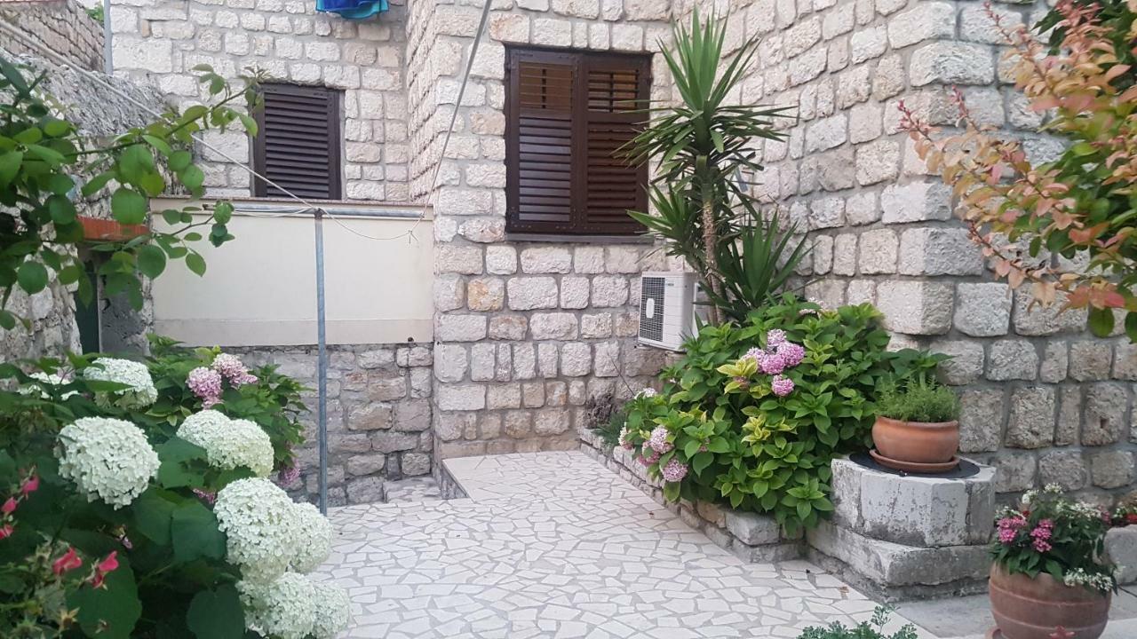 Apartment Lavanda Garden Rab Town Zewnętrze zdjęcie