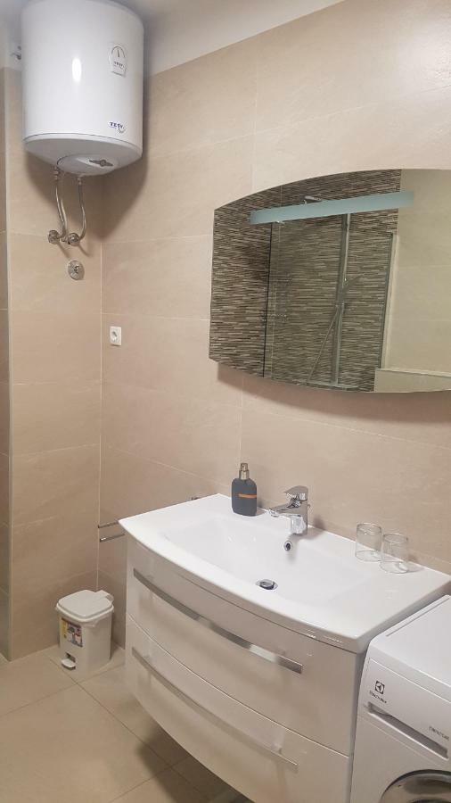 Apartment Lavanda Garden Rab Town Zewnętrze zdjęcie