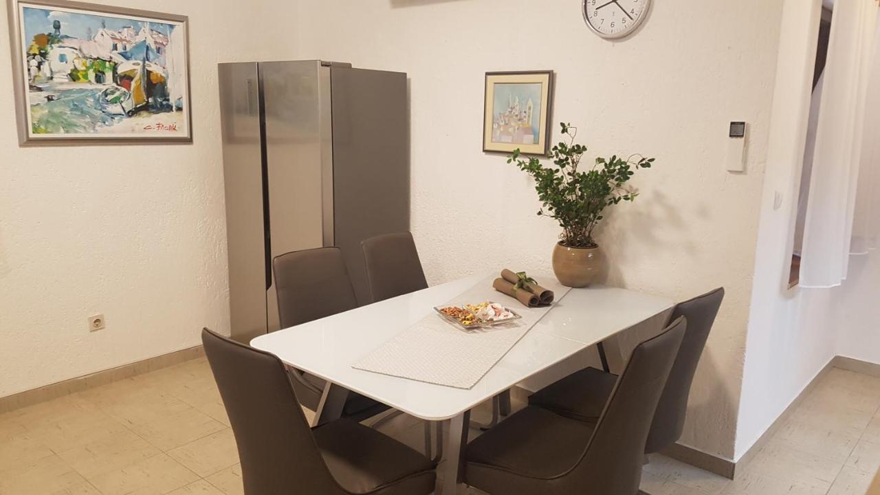 Apartment Lavanda Garden Rab Town Zewnętrze zdjęcie